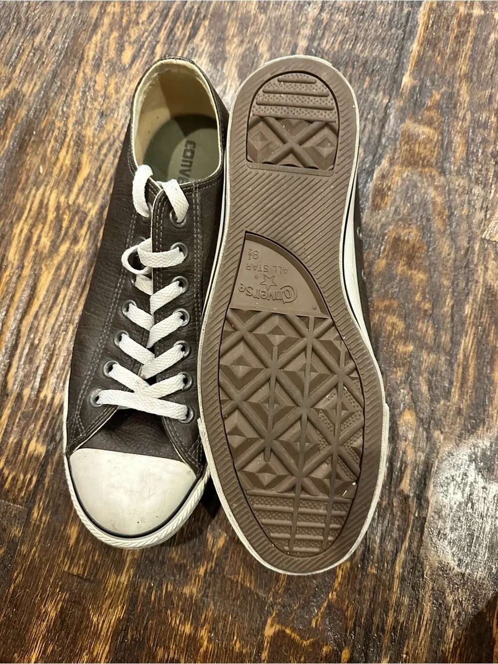 Converse Chuck Taylor Men’s Low-Top Leather Sneakers in Dark Brown - Picture 4 of 10